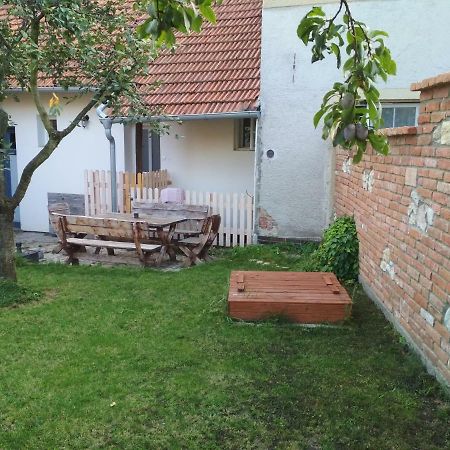 Ubytovani U Lomu Mikulov Extérieur photo